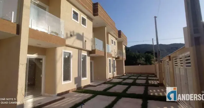 Ótima Casa com 2 suítes à venda, 68 m² por R$ 325.000 - Itaipuaçu - Maricá/RJ