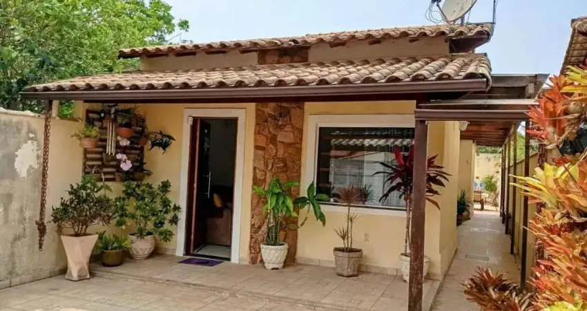 Excelente casa 2 quartos (1 suíte) com piscina e churrasqueira no são bento em itaipuaçu