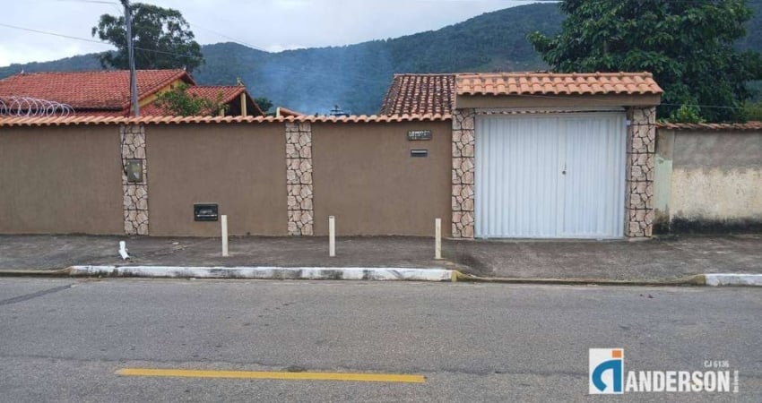Casa com 3 dormitórios para alugar por R$ 2.200,00/mês - Itaipuaçu - Maricá/RJ