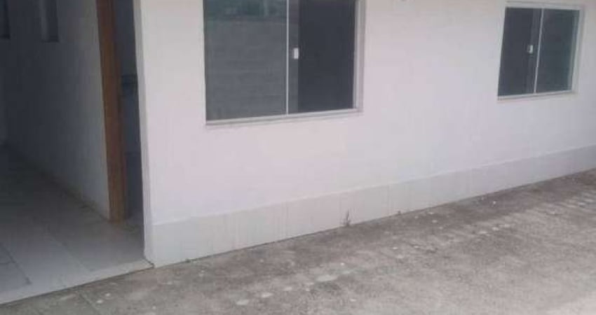 Kitnet com 1 dormitório para alugar, por R$ 900/mês - Jardim Atlântico Leste (Itaipuaçu) - Maricá/RJ