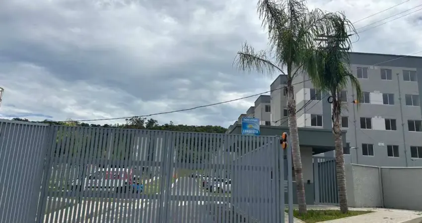 Apartamento com 2 dormitórios para alugar, 36 m² por R$ 1.453/mês - Várzea das Moças - SG/RJ