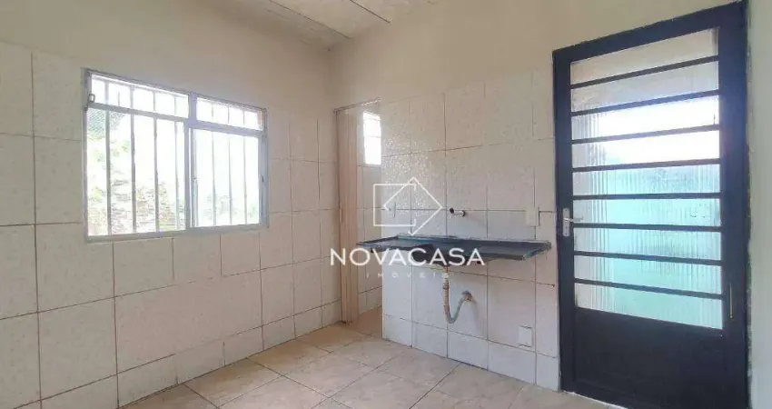 Kitnet entrada coletiva com 1 dormitório para alugar, 40 m² por R$ 800/mês - Aparecida - Belo Horizonte/MG