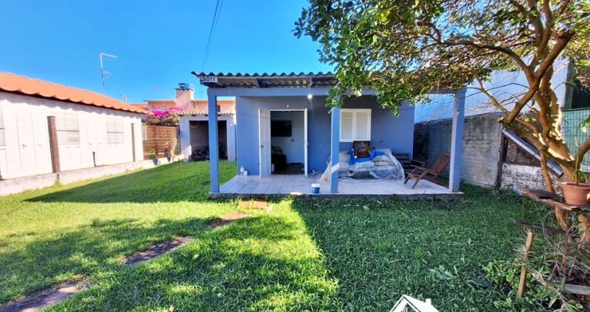 Casa com 2 quartos à venda na Rua Ajaecyr Nunes da Silveira, Nazaré, Cidreira