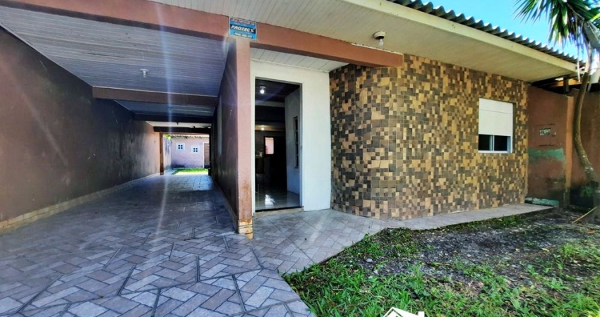 Casa com 2 Dormitórios no bairro Parque dos Pinus em Cidreira/RS