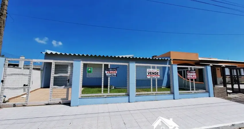 Espetacular Residência com 6 Dormitórios no Centro da Praia de Cidreira/RS ️️