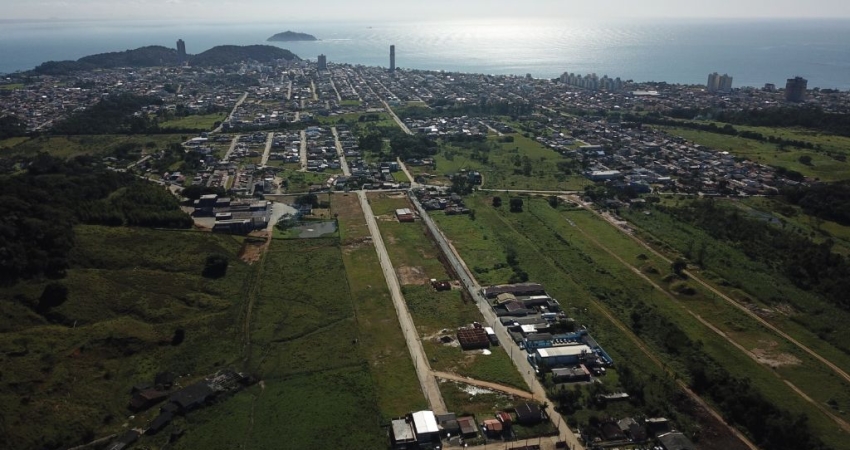 Lotes prontos para construir: 550m² a 600m² com pagamento facilitado!