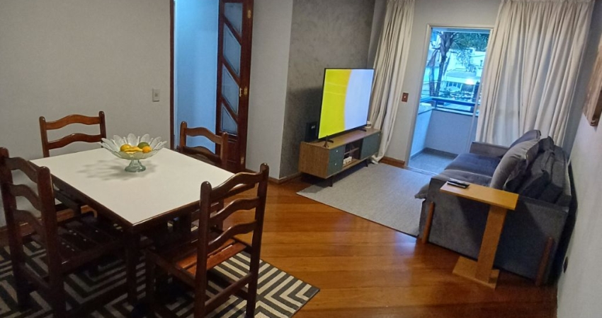 Apartamento de 90m², com 03 quartos ( 01 suite), escritório, 02 vagas fixas e paralelas,  rua vilela