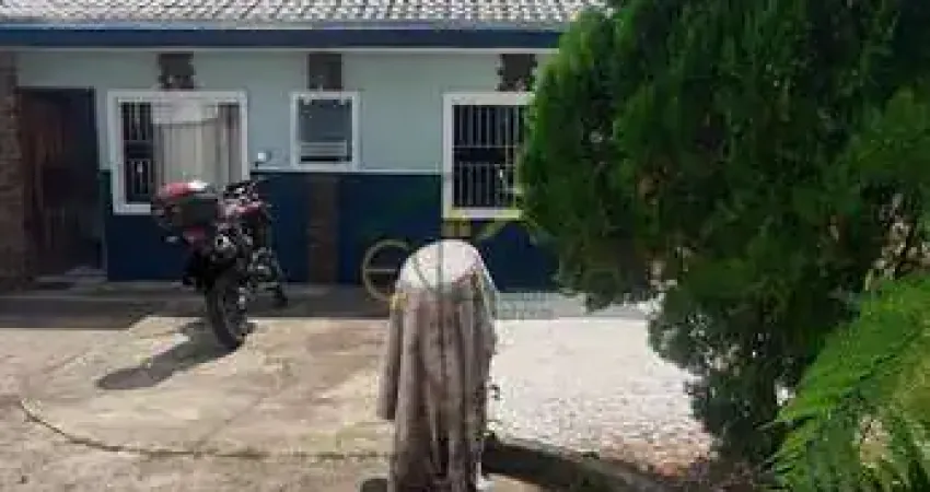 Casa em condomínio fechado com 3 quartos à venda no São Gabriel, Colombo 