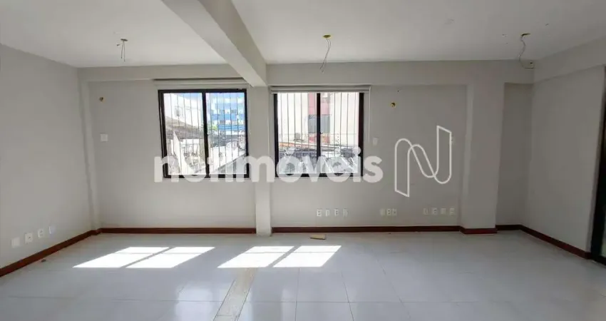 Sala comercial para alugar na Rua Mato Grosso, Pituba, Salvador