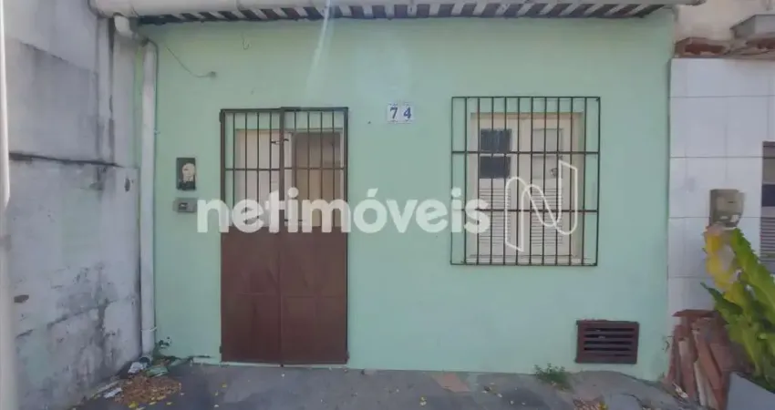 Casa com 2 quartos para alugar na Rua Manoel Lisboa, 74, Itapuã, Salvador