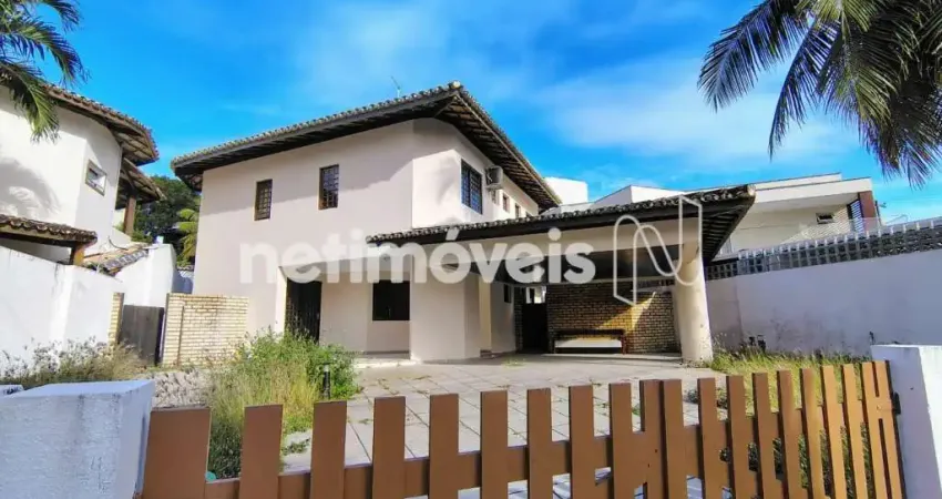 Casa de 4 (quatro) quartos com 2(duas) suítes, com 260,47m²;, à venda em buraquinho.