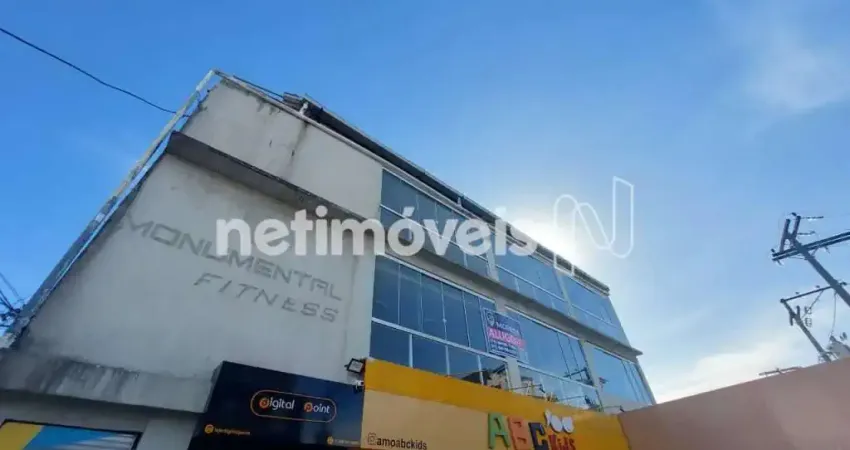 Ponto comercial com 4 salas para alugar na Rua Thomaz Gonzaga, 219, Pernambués, Salvador