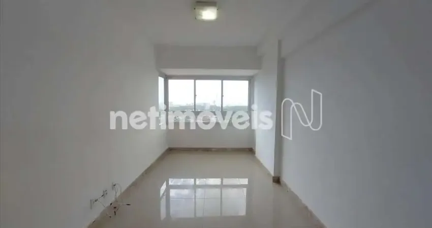 Apartamento com 3 quartos para alugar na Rua Ibiassucê, 614, Patamares, Salvador