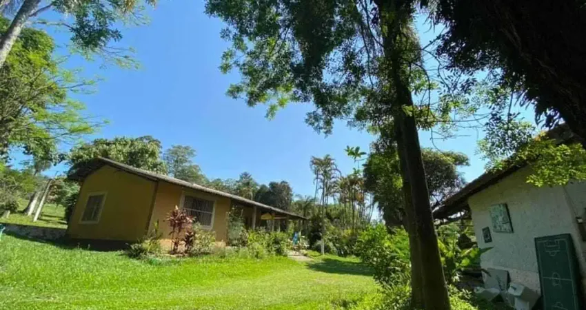 Fazenda à venda na Vila Caputera, Mogi das Cruzes 