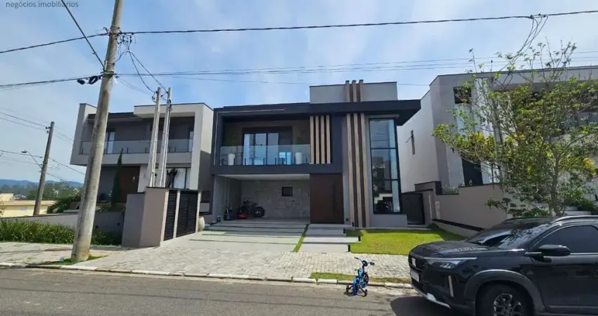 Casa em condomínio fechado com 4 quartos à venda no Cézar de Souza, Mogi das Cruzes