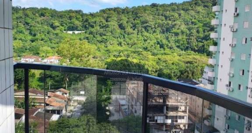 Apartamento com sala ampla com 03 ambientes, proporcionando conforto e integração.
Possui 90m² de área privativa, ideal para viver bem com a família.
Totalmente mobiliado, pronto para morar.
Localizaç