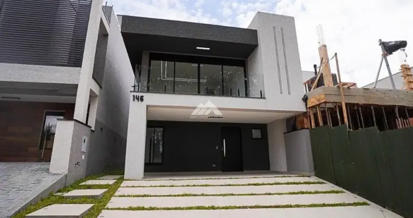 CASA EM CONDOMÍNIO COM 4 QUARTOS 1 SUÍTE E 2 VAGAS Á VENDA