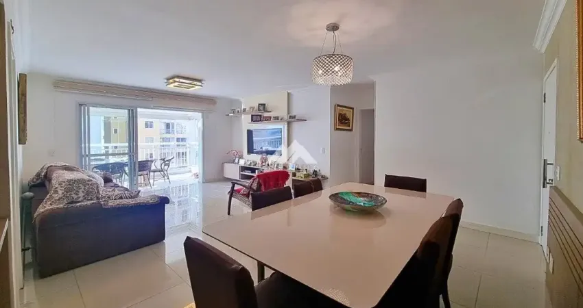 Apartamento semimobiliado ensolarado com 3 suítes em condomínio clube à venda