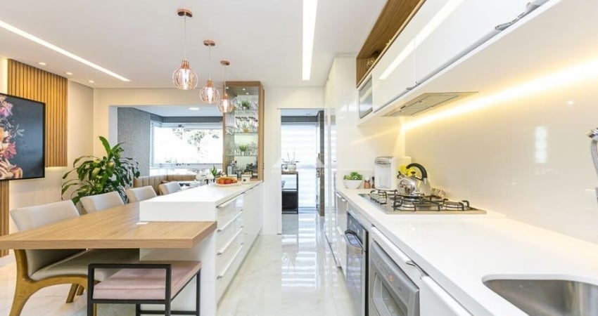 APARTAMENTO MOBILIADO E ENSOLARADO COM SACADA GOURMET 2 QUARTOS COM SUÍTE 2 VAGAS Á VENDA
