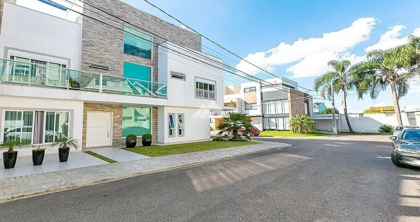 Casa em condomínio fechado com 3 quartos sendo 1 suíte espaço gourmet à venda no pinheirinho