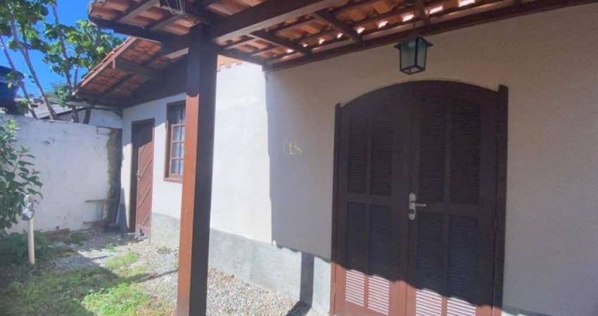 Casa com três quartos à venda em Varginha, Nova Friburgo, por  R$  250.000,00