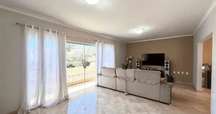 Casa com 3 quartos à venda na Rua Antônio Arrojo Peres, 462, Parque Três Meninos, Sorocaba