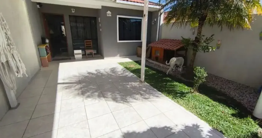 Casa com 3 quartos à venda na Rua Ema, 92, Capela Velha, Araucária