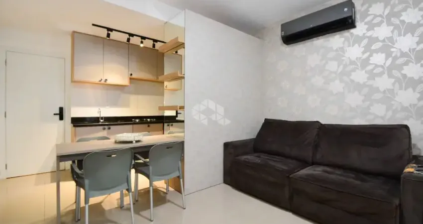 STUDIO COM 1 QUARTO VAGA HOBBY BOX E PISCINA NO CENTRO DE FLORIANÓPOLIS