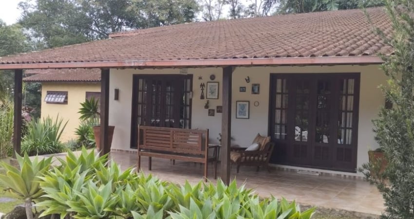 Maravilhosa Casa em Lumiar - Nova Friburgo.