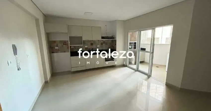 Apartamento de 01 suite + 02 quartos disponível para locação no centro de Maringá.