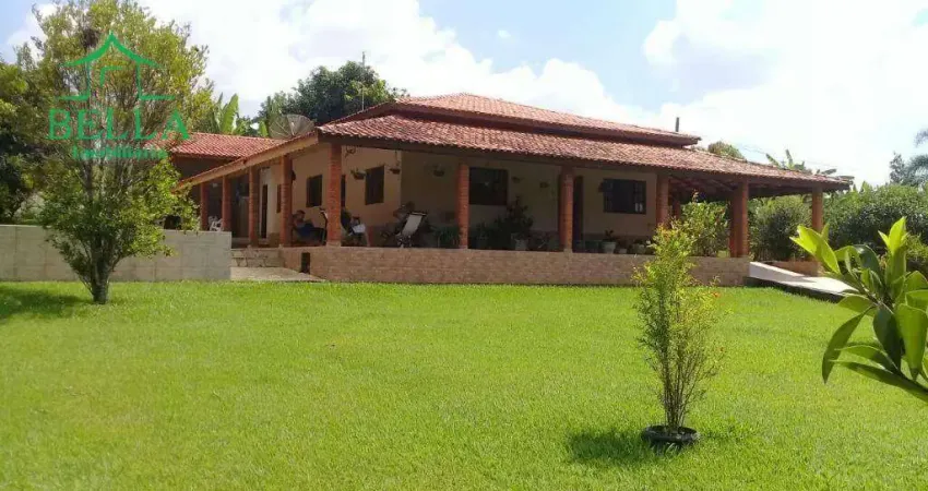 Chácara com 3 dormitórios à venda, 2800 m² por R$ 870.000,00 - Vila Santo Antonio - Iperó/SP