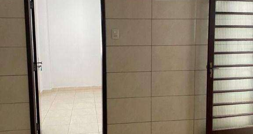 Casa com 3 dormitórios à venda, 170 m² por R$ 550.000,00 - Vila Mangalot - São Paulo/SP