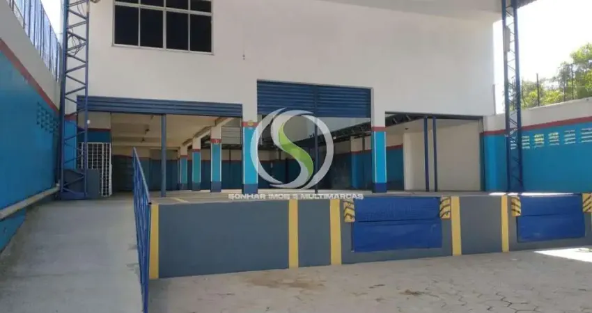 Galpão para locação próximo à max teixeira – 486m², duas docas, pé-direito de 8m, mezanino, habite-se e avcb