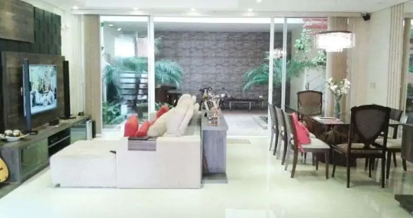 Excelente Sobrado – Localização Privilegiada – Tatuapé Área Construída: 294 m²,