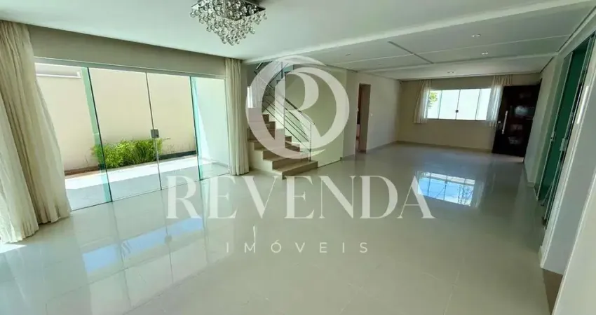 Casa com 4 quartos à venda no Santa Mônica, Uberlândia