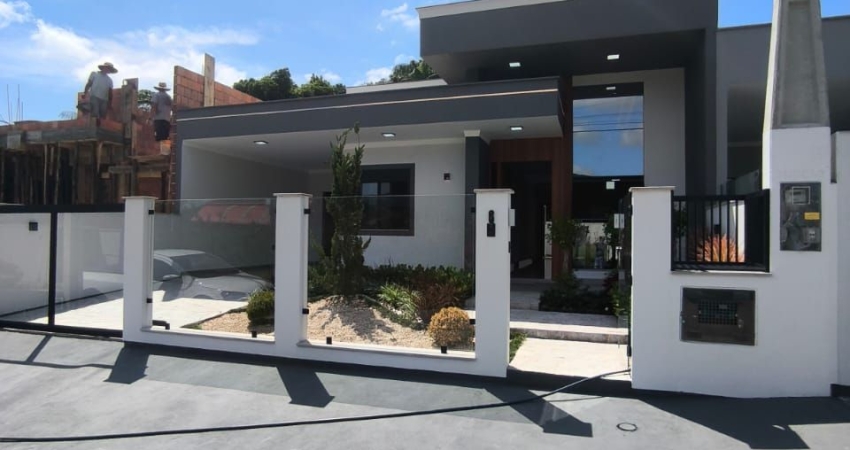 Casa Moderna e Automatizada na Forquilhas – São José