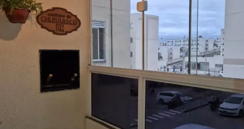 Apartamento com sacada e elevador - 2 quartos e 1 vaga de garagem no bairro areias em são josé/sc