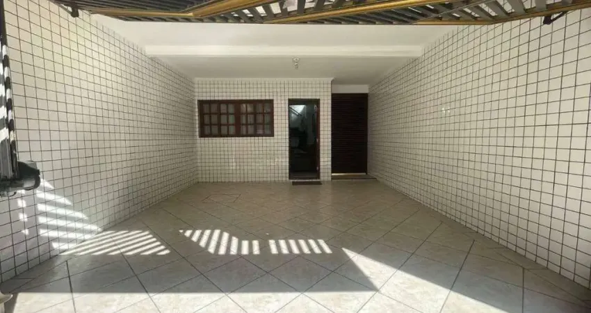 Casa com 3 quartos à venda na Rua Guatemala, 83, Guilhermina, Praia Grande