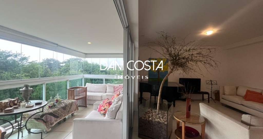 Apartamento de luxo na Barra da Tijuca, Rio de Janeiro, com 4 quartos, 4 suítes e 227m² de área.
