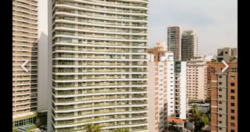 O Villa Versace Ibirapuera é um empreendimento de alto padrão / luxo idealizado em parceria entre as incorporadoras Lavvi e Cyrela, com a marca Versace Home assinando o design de interiores e acabamen