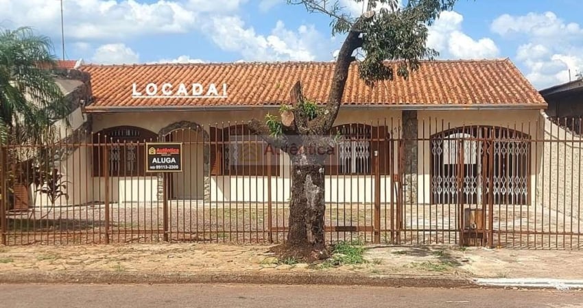 Casa para Locação em Cascavel, Maria Luiza, 4 dormitórios, 1 suíte, 3 banheiros, 8 vagas