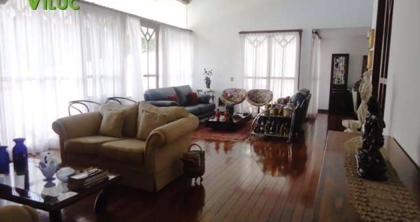 Casa com 6 quartos à venda na dos Jacarandás, --, São Luiz, Belo Horizonte