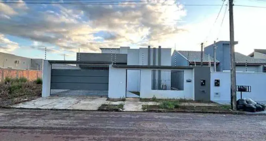 Casa com 3 quartos à venda na Rua 4, 859, Jardim Morumbi, Sinop