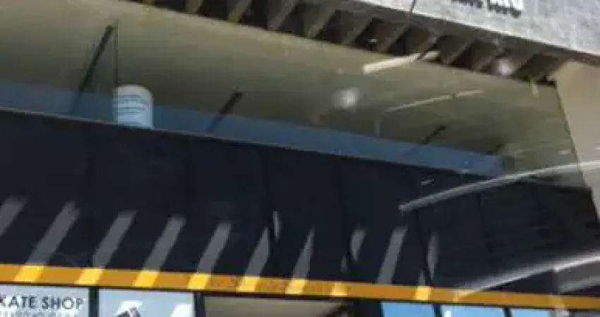 Ponto comercial para alugar na Avenida Octávio Mangabeira, 1601, Pituba, Salvador