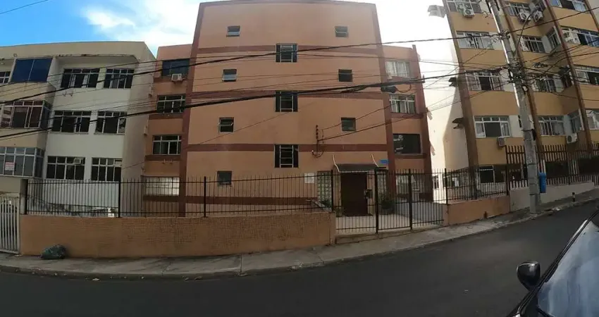 Apartamento com 3 quartos para alugar na Rua Guadalajara, 05, Barra, Salvador