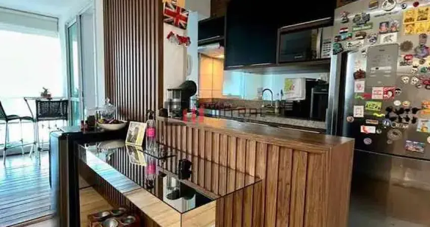 Apartamento à venda, com sala estendida e planejados diferenciados, em condomínio com lazer comple