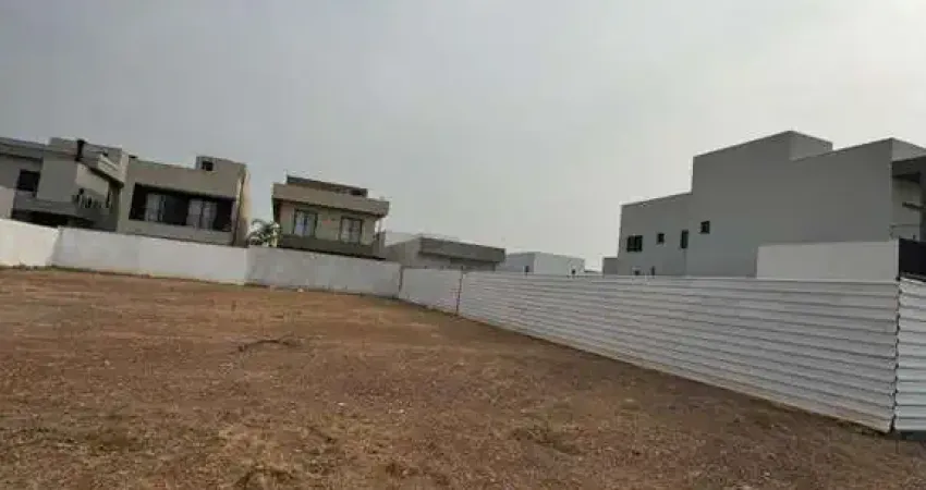 Terreno à venda na Avenida B, 200, Morada dos Nobres, Cuiabá