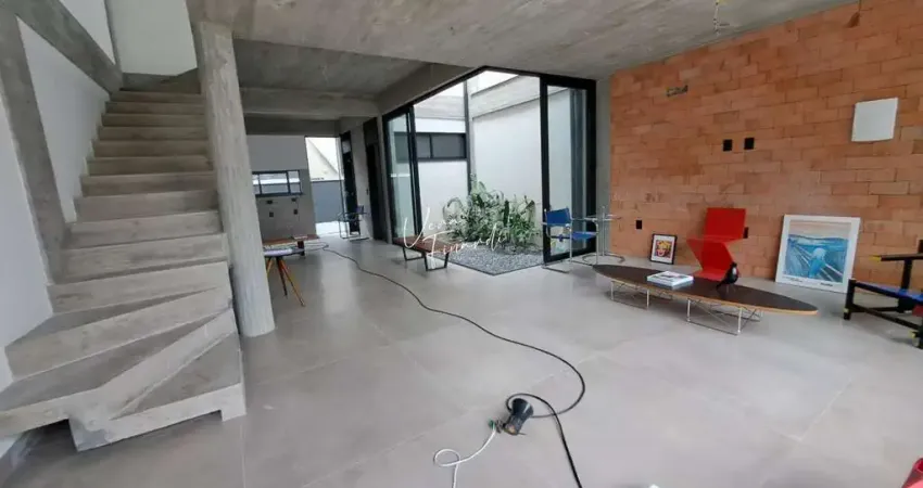 Casa para venda em balneário piçarras, itacolomi, 3 dormitórios, 1 suíte, 3 banheiros, 2 vagas