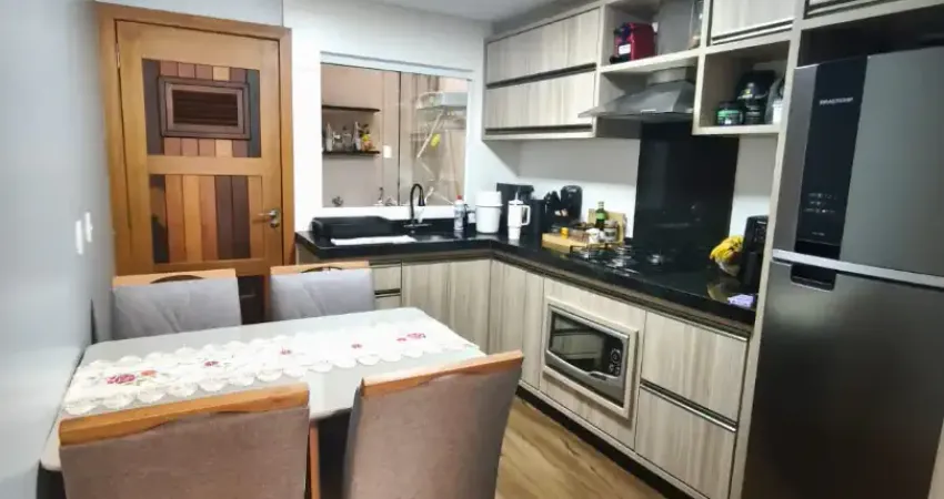 Sobrado geminado com 2 quartos, pergolado a venda no bairro costa e silva