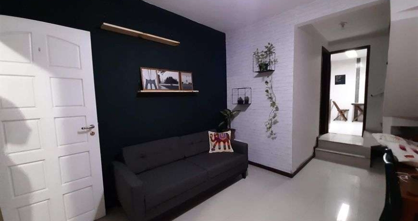Casa de condomínio para venda tem 70 metros quadrados com 2 quartos em Santana - Niterói - RJ